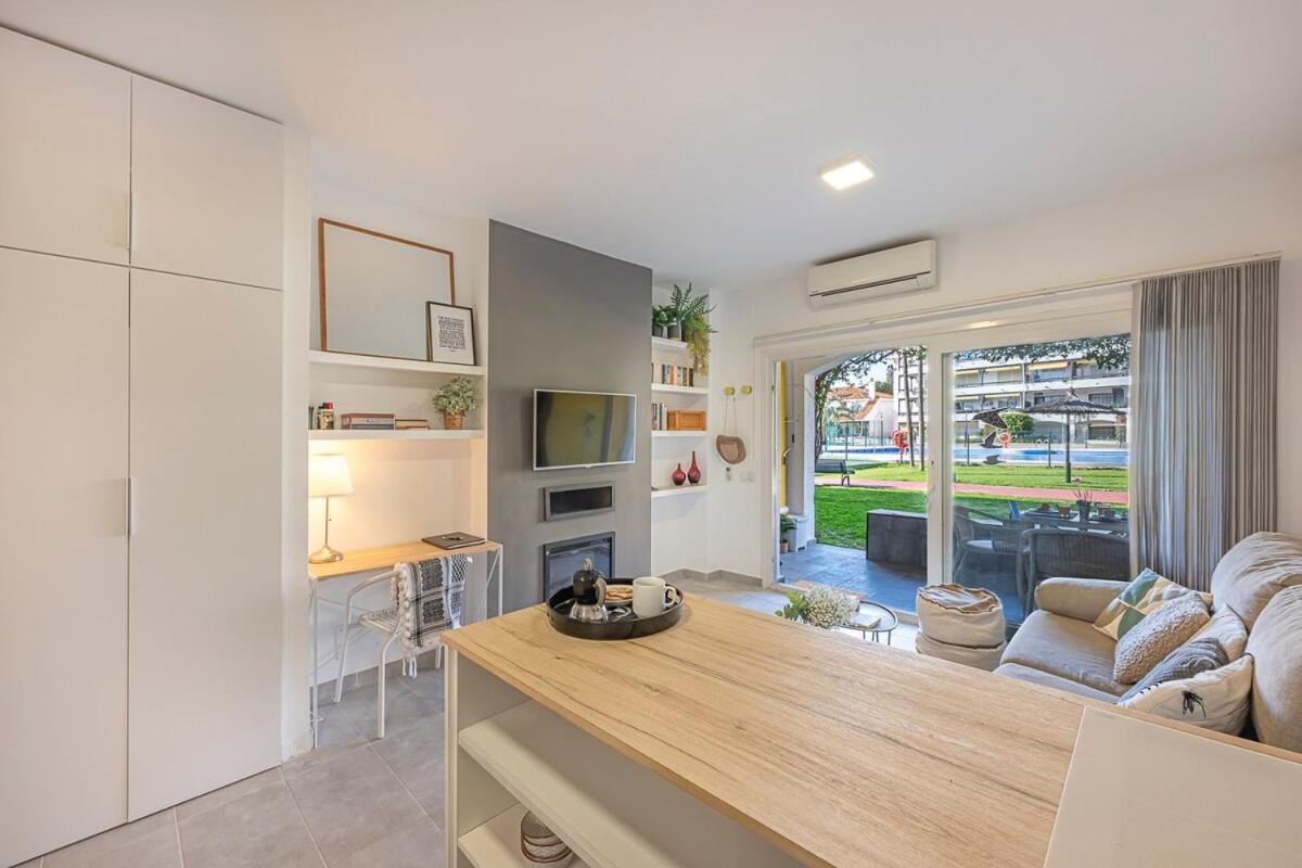Golden Mile Getaway, Garden View, Pool & Comfort Marbella Eksteriør bilde