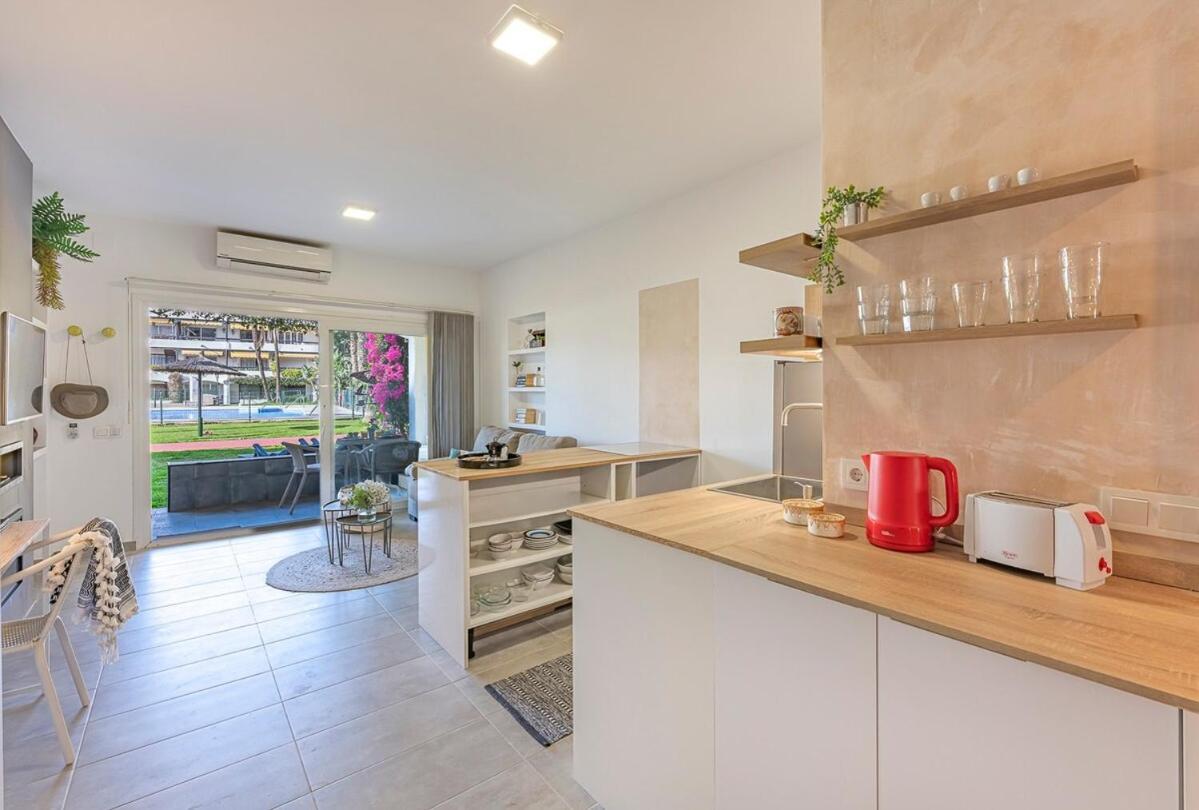 Golden Mile Getaway, Garden View, Pool & Comfort Marbella Eksteriør bilde