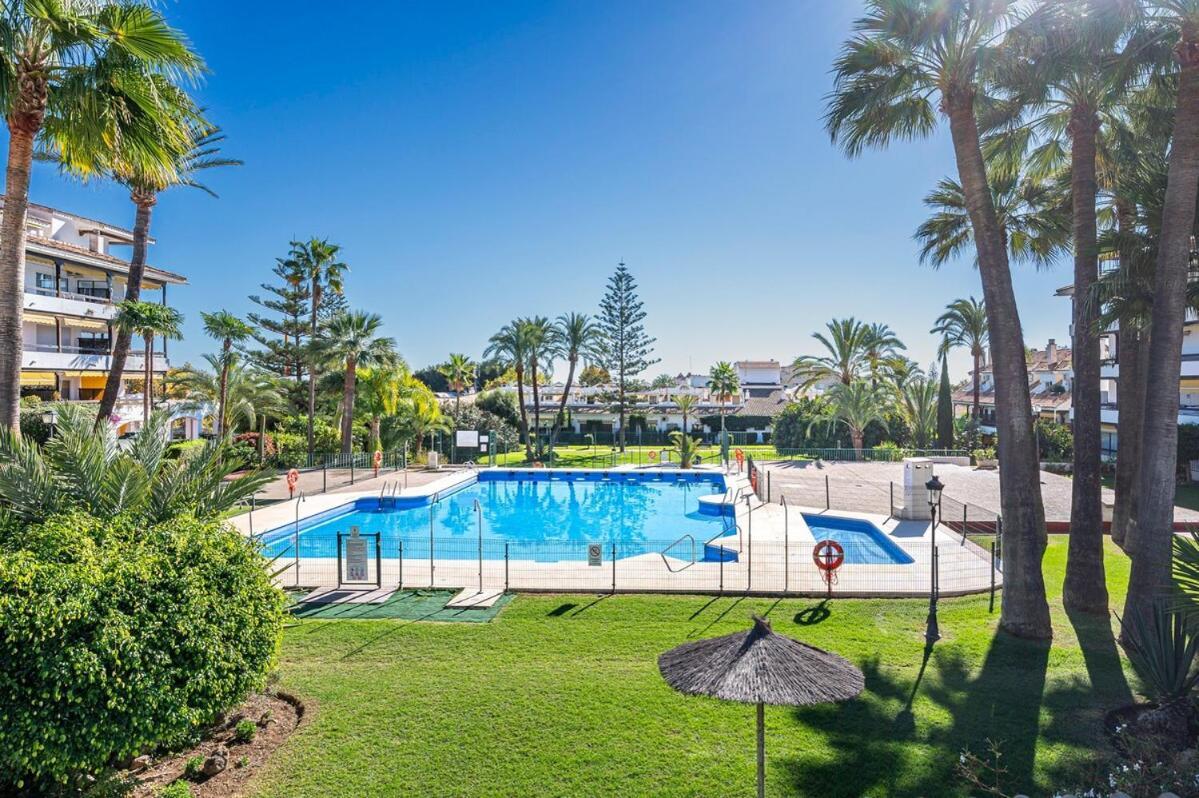 Golden Mile Getaway, Garden View, Pool & Comfort Marbella Eksteriør bilde