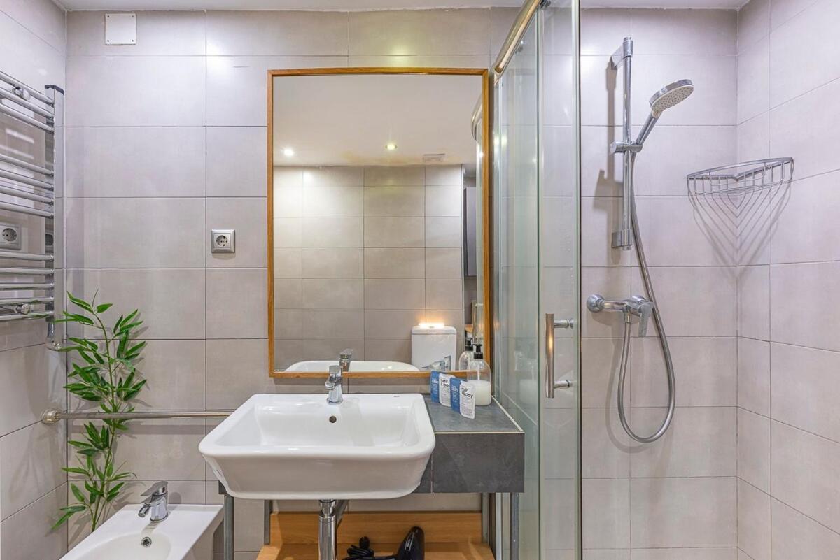 Golden Mile Getaway, Garden View, Pool & Comfort Marbella Eksteriør bilde