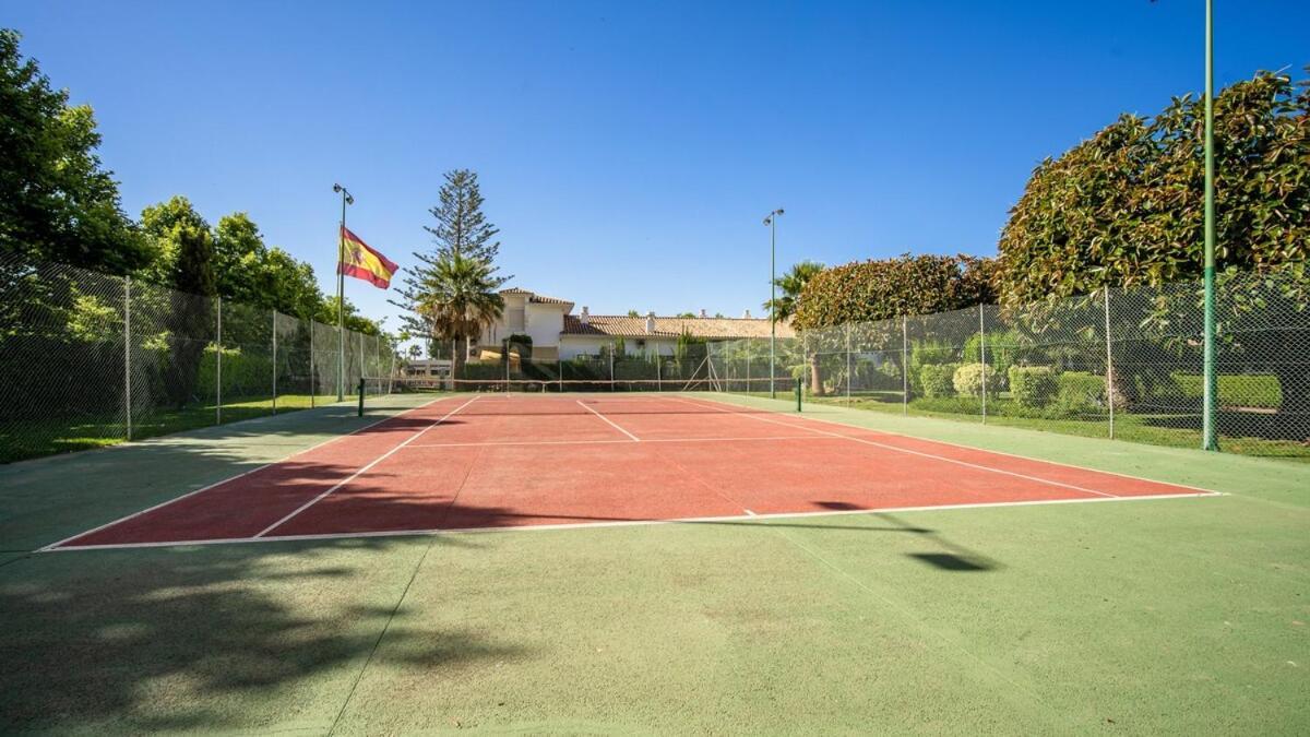 Golden Mile Getaway, Garden View, Pool & Comfort Marbella Eksteriør bilde