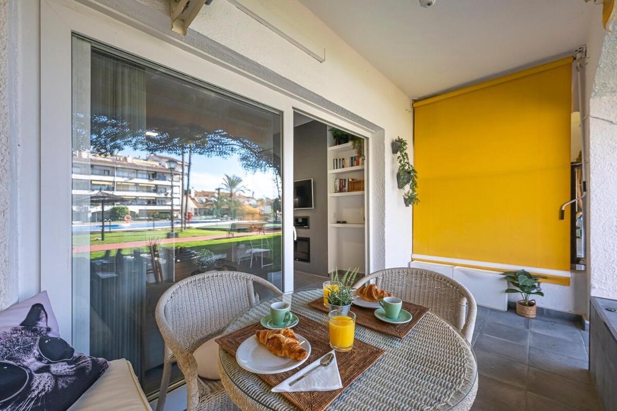 Golden Mile Getaway, Garden View, Pool & Comfort Marbella Eksteriør bilde