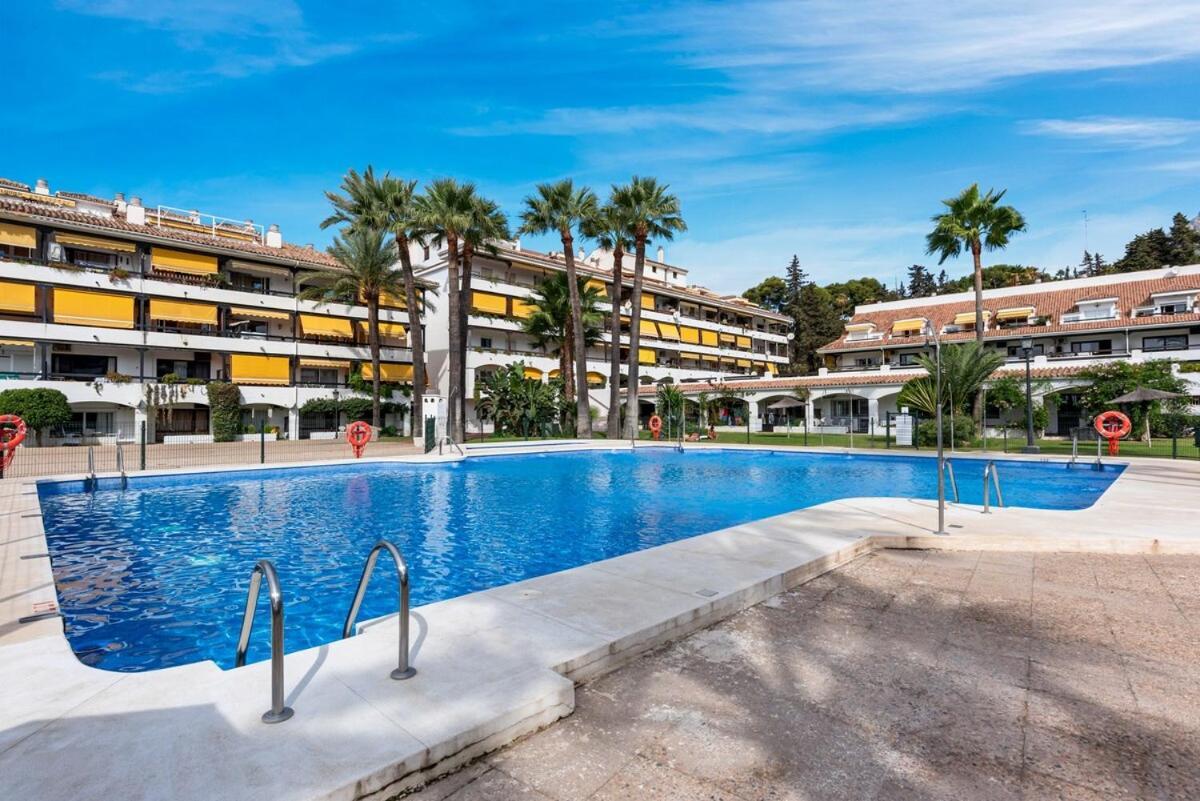 Golden Mile Getaway, Garden View, Pool & Comfort Marbella Eksteriør bilde